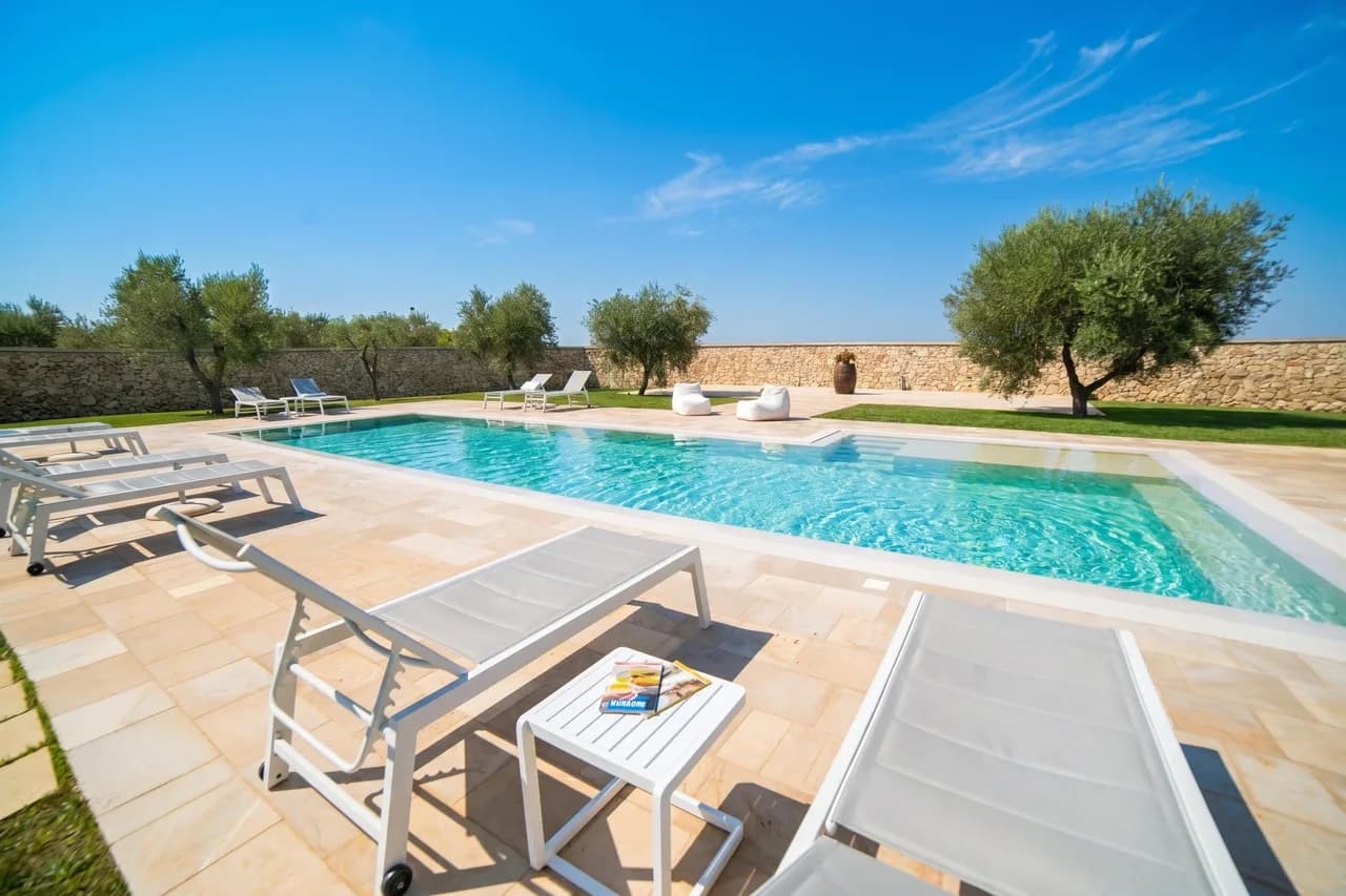 Luxury Villa with Jacuzzi in Castrignano De' Greci photo 3