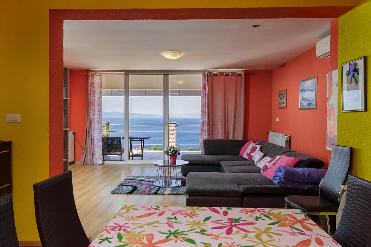 Colourful Seaview Apartment in Kostrena photo 3