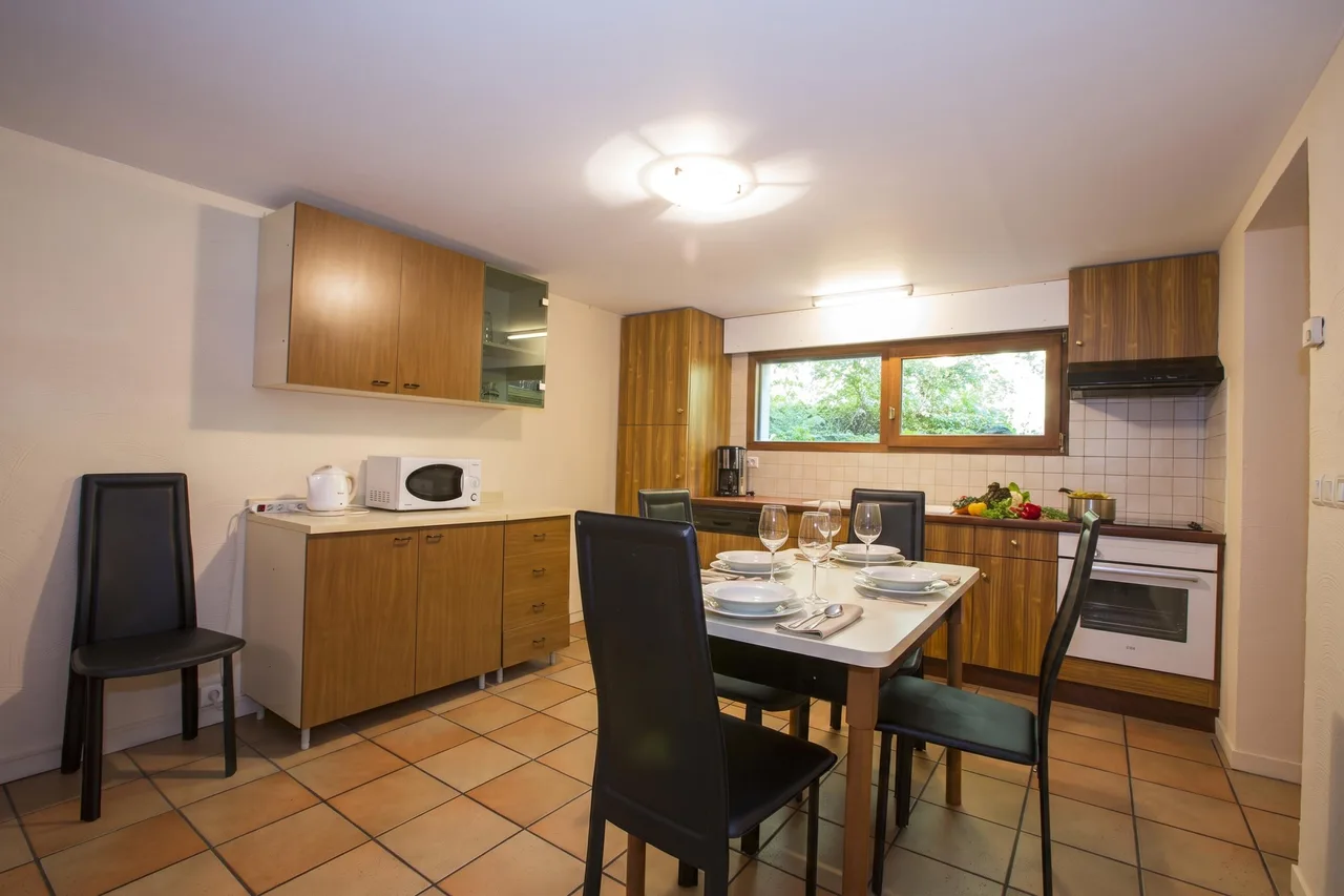 Chalet Chantey Mourry67 Ski Chalet | Sleeps 8–9 photo 4