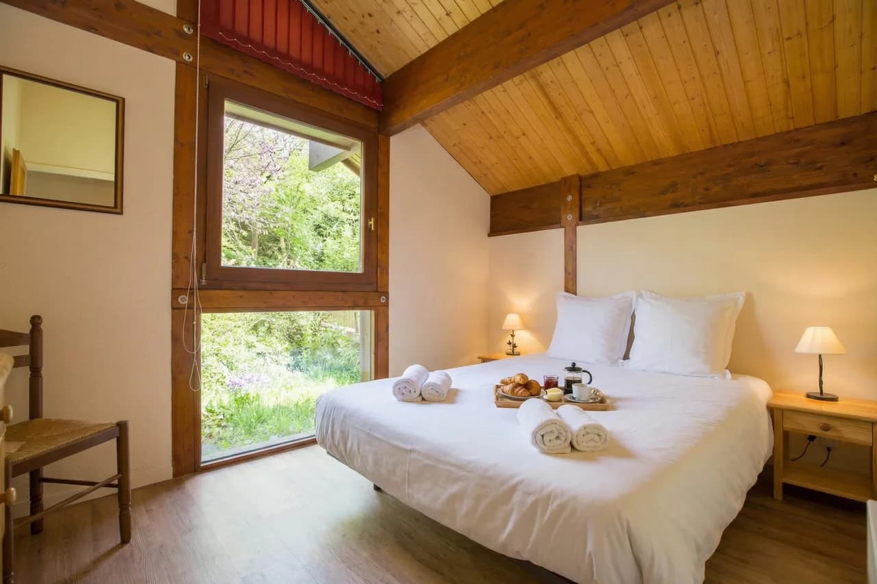 Chalet Chantey Mourry67 Ski Chalet | Sleeps 8–9 photo 5