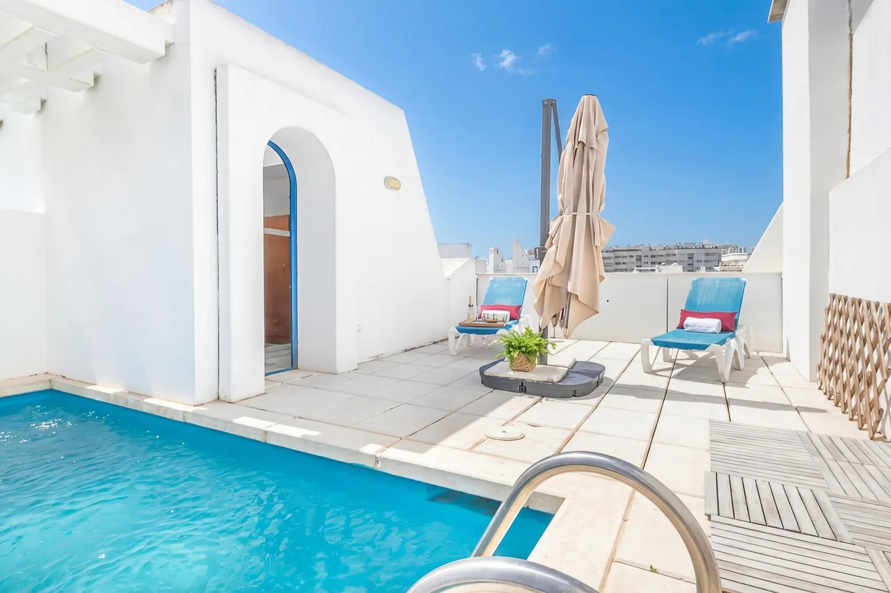 Sea Shore Villa in Marbella