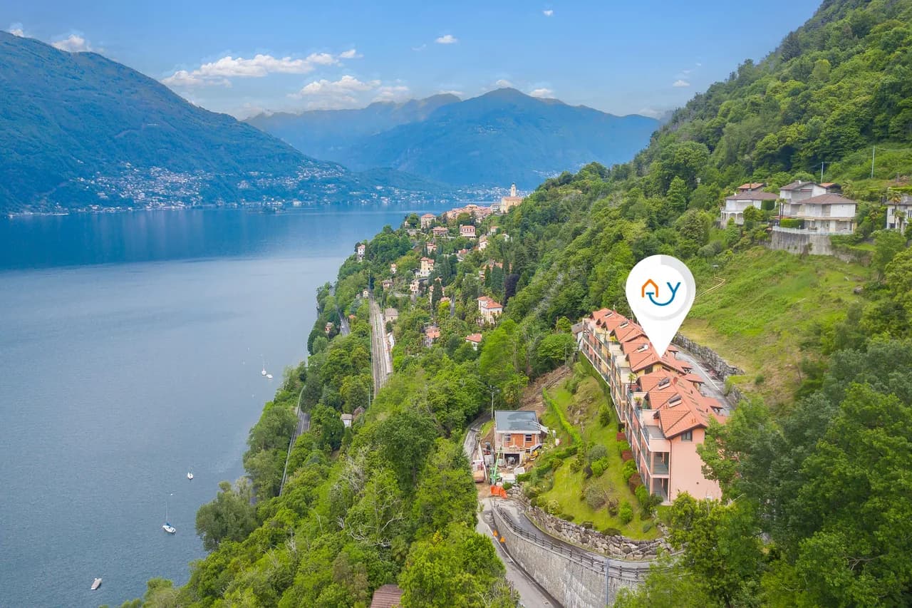 Va Pensiero sul Lago: Lake Maggiore Stunning View Balcony photo 2