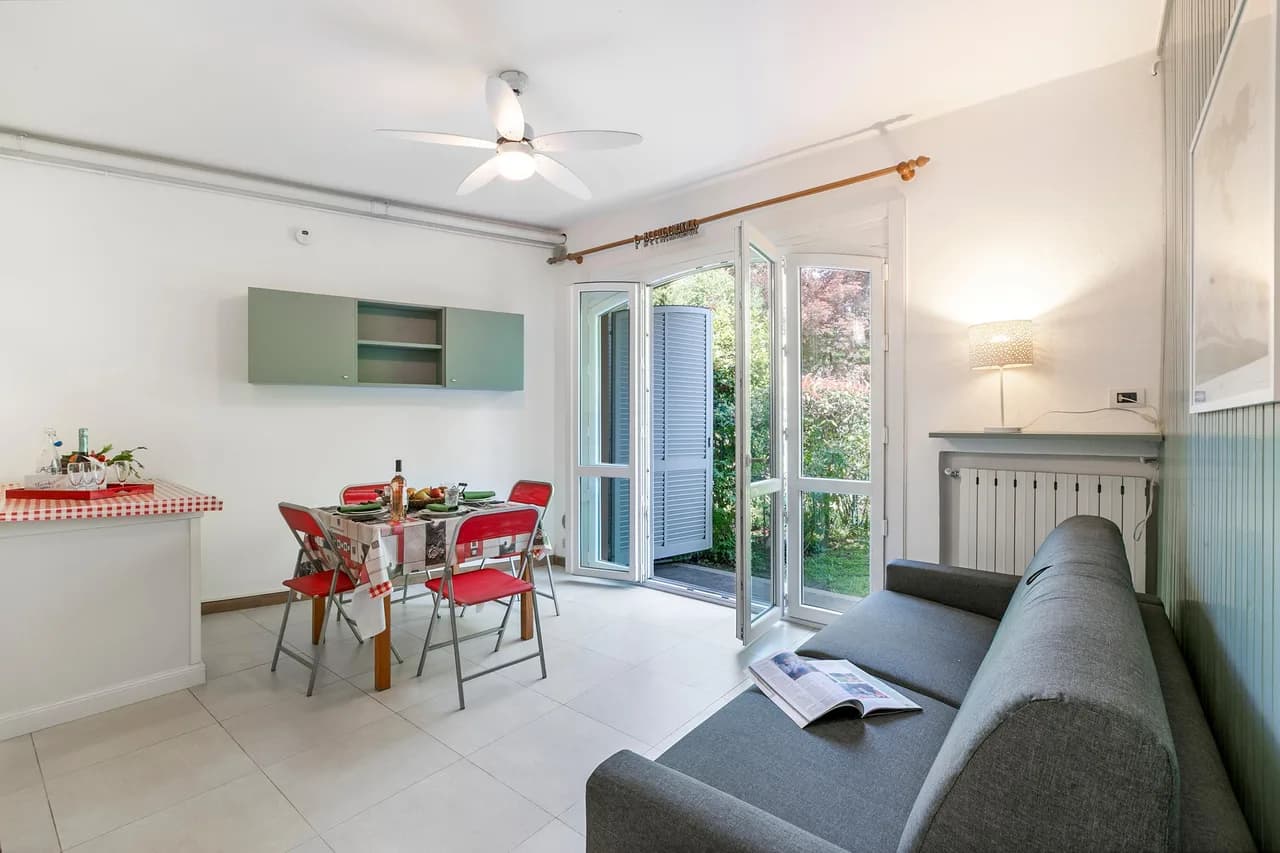 Duplex Apartment with Pool in Ispra photo 4