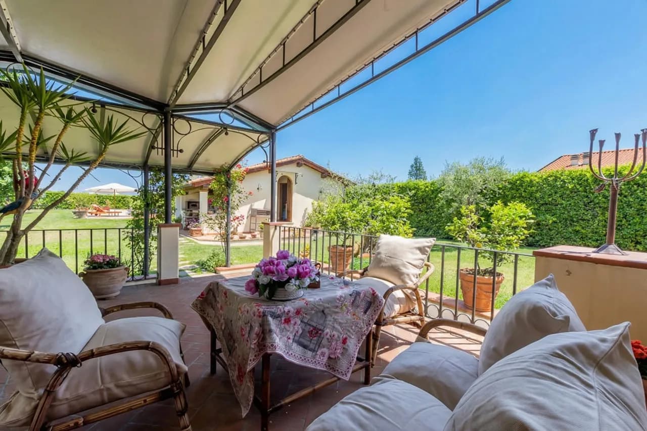 Secluded Villa with Private Pool in Massarosa photo 2