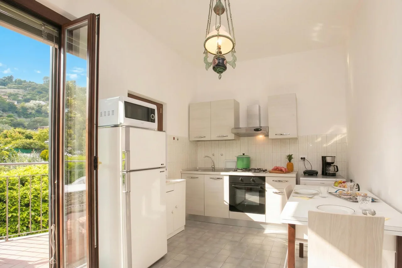 Charming Garden Apartment in Salò Lake Garda Italy photo 4