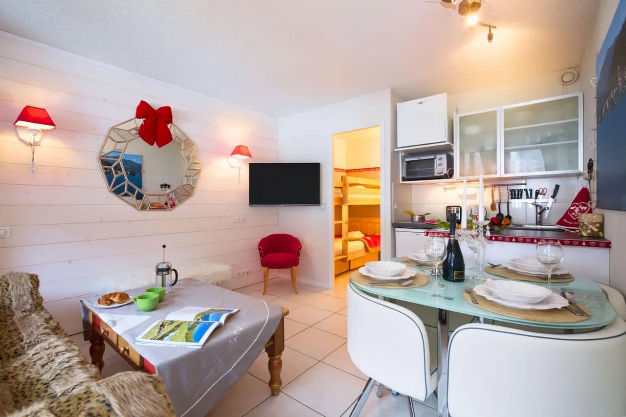 Cham Sud Grepon Paradis611 Mont Blanc View Studio, Walk to Centre photo 2