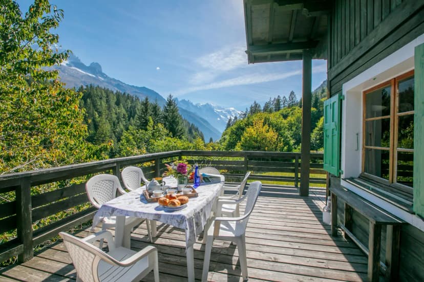 Chalet L’eau vive Near ski 3BR for 6
