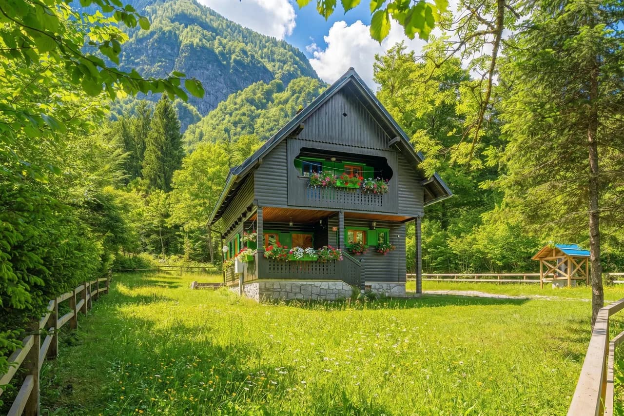 Lakeside Alpine Chalet in Bohinj