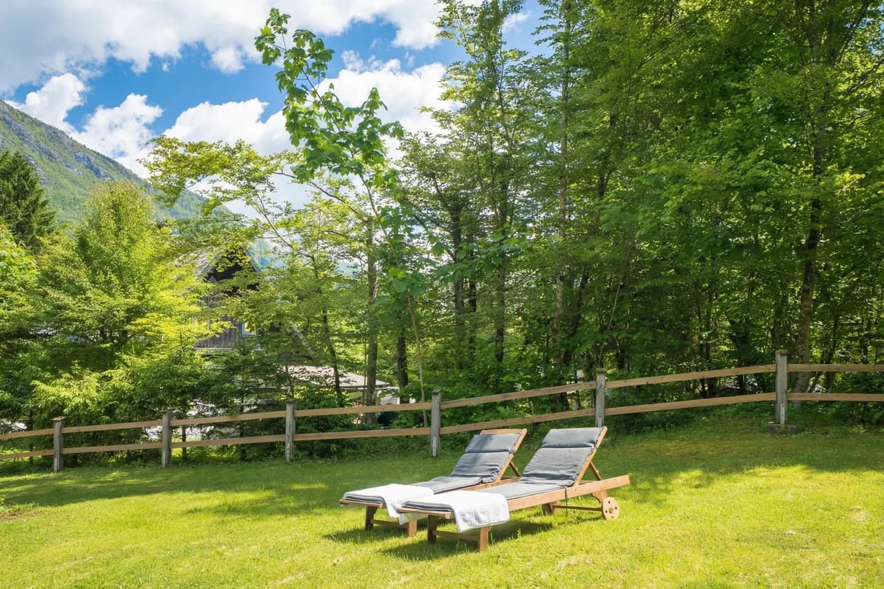 Lakeside Alpine Chalet in Bohinj photo 2