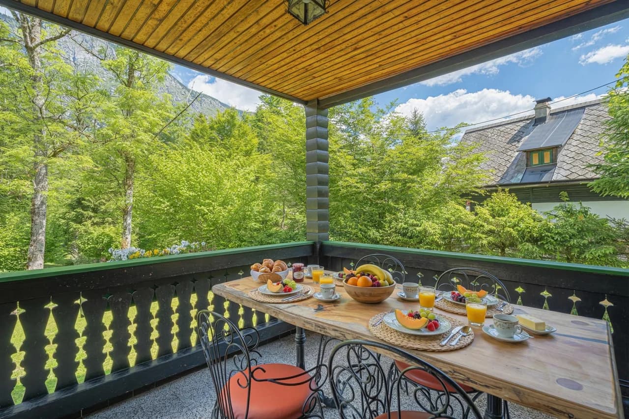 Lakeside Alpine Chalet in Bohinj photo 3