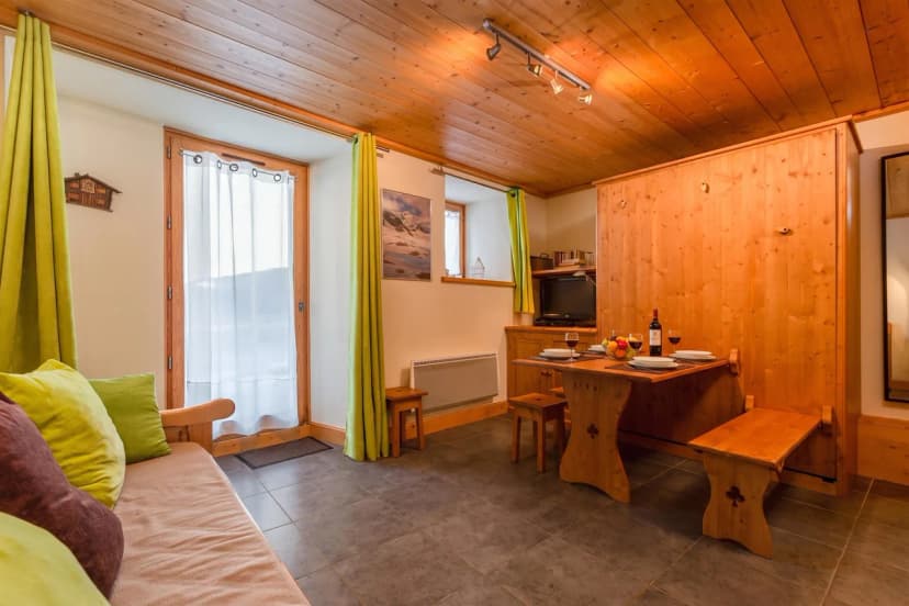 Apt Arsene1 Mont Blanc Views 3-min to Ski