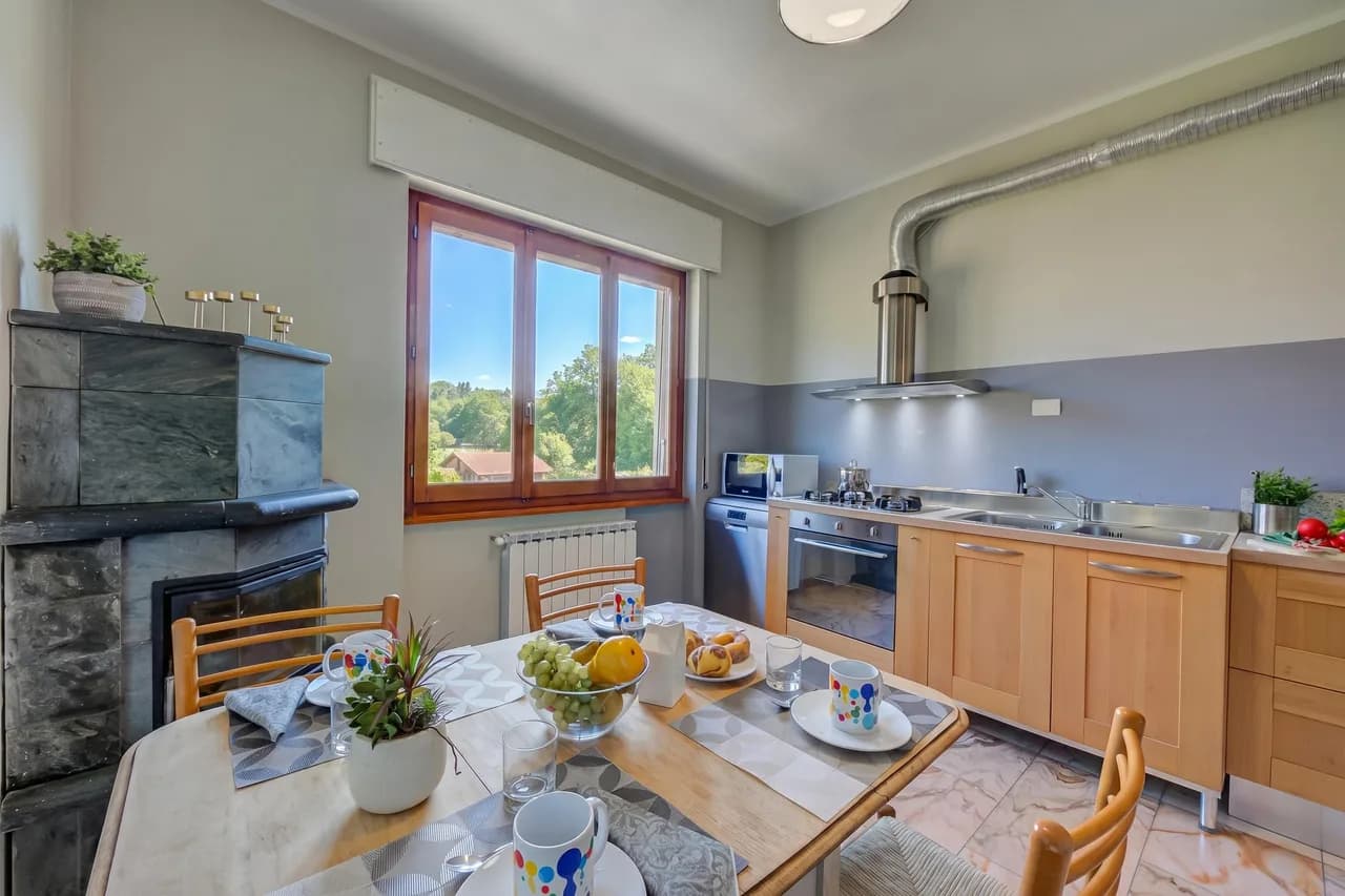 Garden-Adjacent Family Apartment in Ispra photo 3
