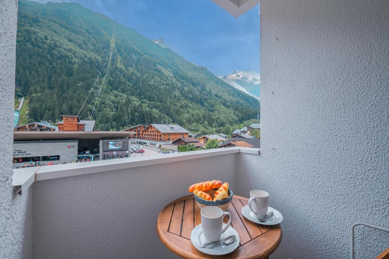 Cham Sud E339 Near Aiguille du Midi 1BR Balcony photo 2