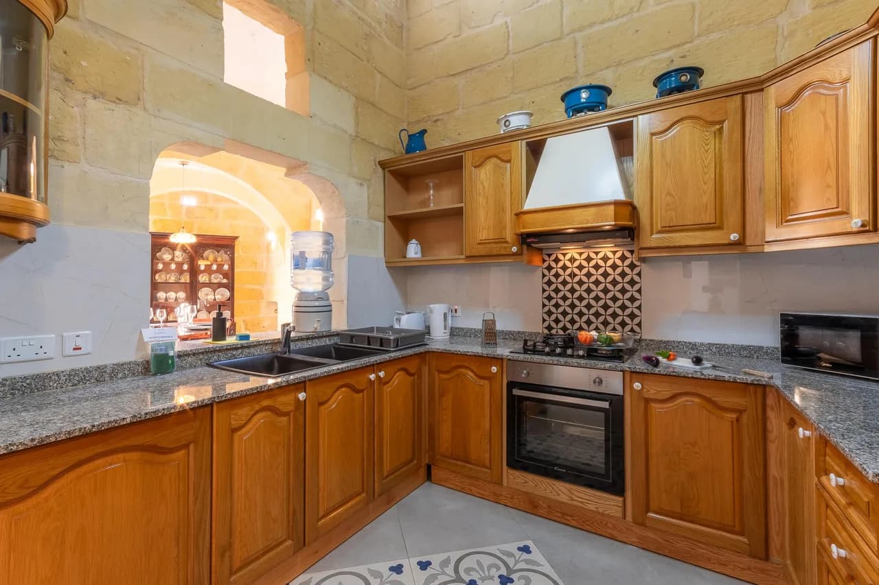Modern Vacation Home with Pool in Kercem, Gozo photo 3