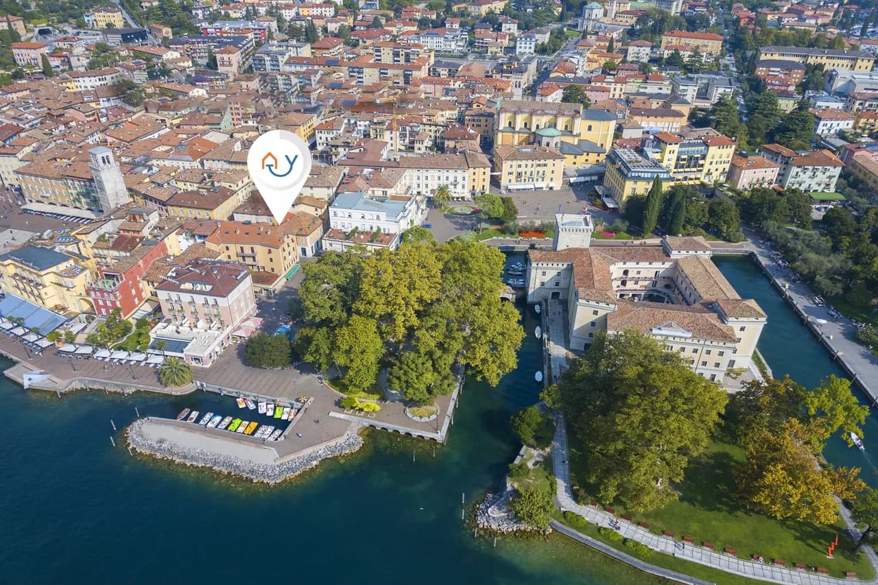 Charming Private Room in Riva del Garda photo 2