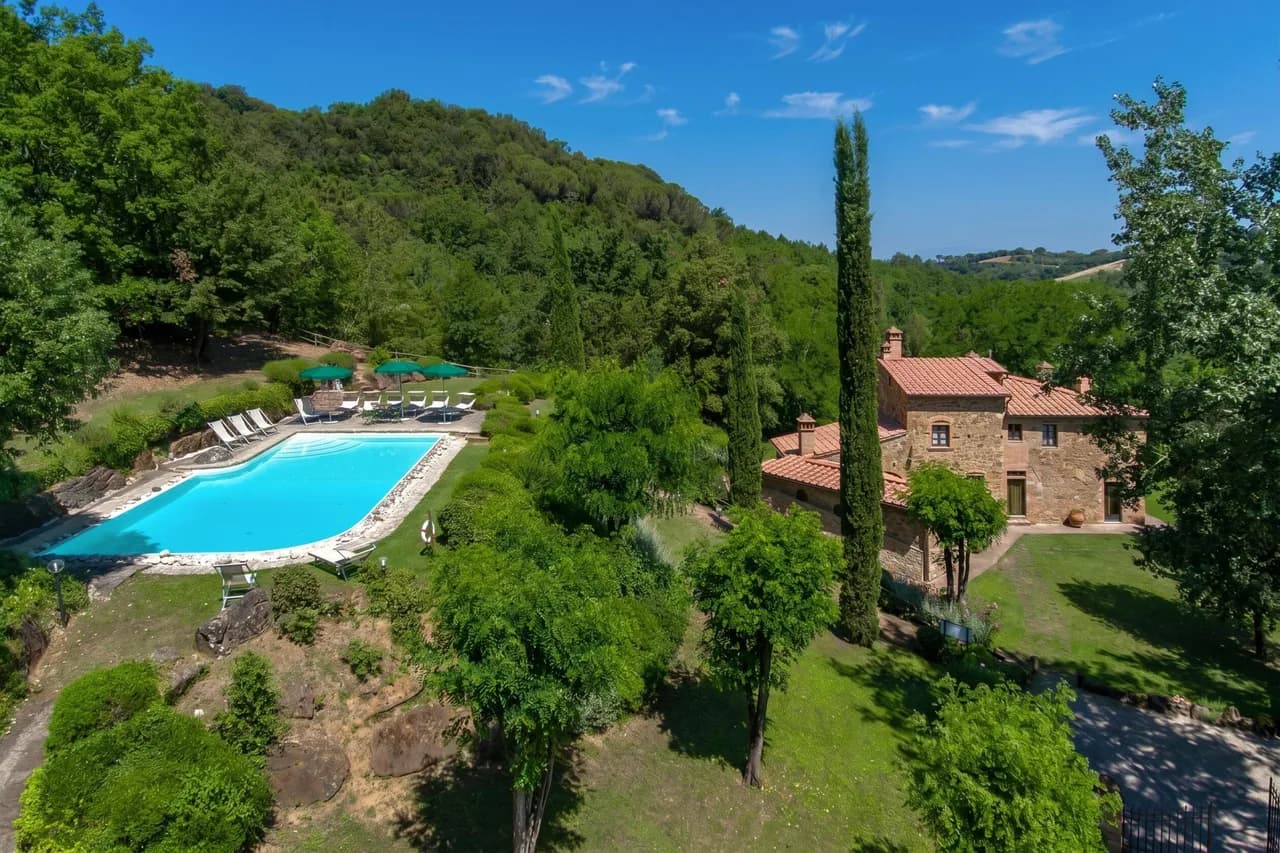 Expansive Garden Villa in Montaione Florence Italy