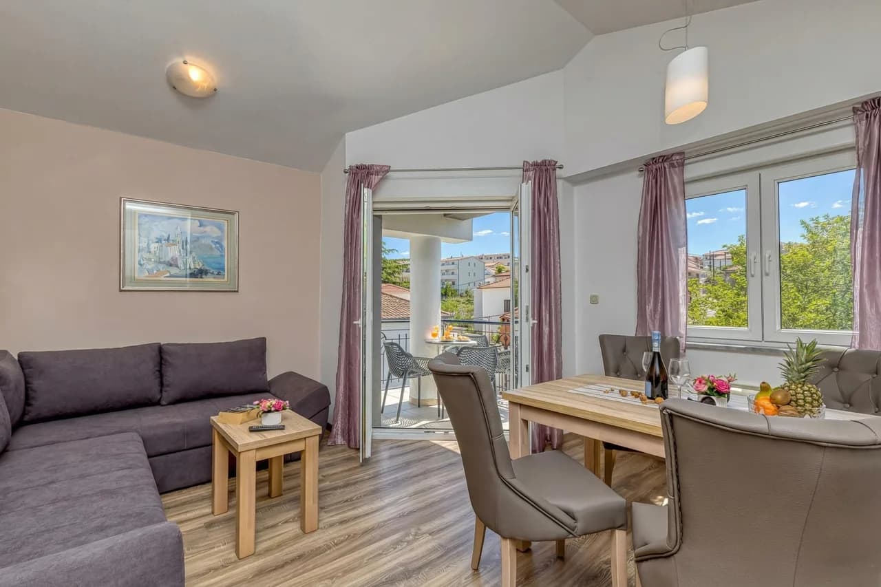 Beachside Apartment in Okrug Gornji, Split-Dalmatia, Croatia