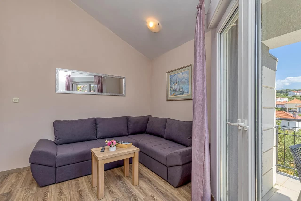 Beachside Apartment in Okrug Gornji, Split-Dalmatia, Croatia photo 3