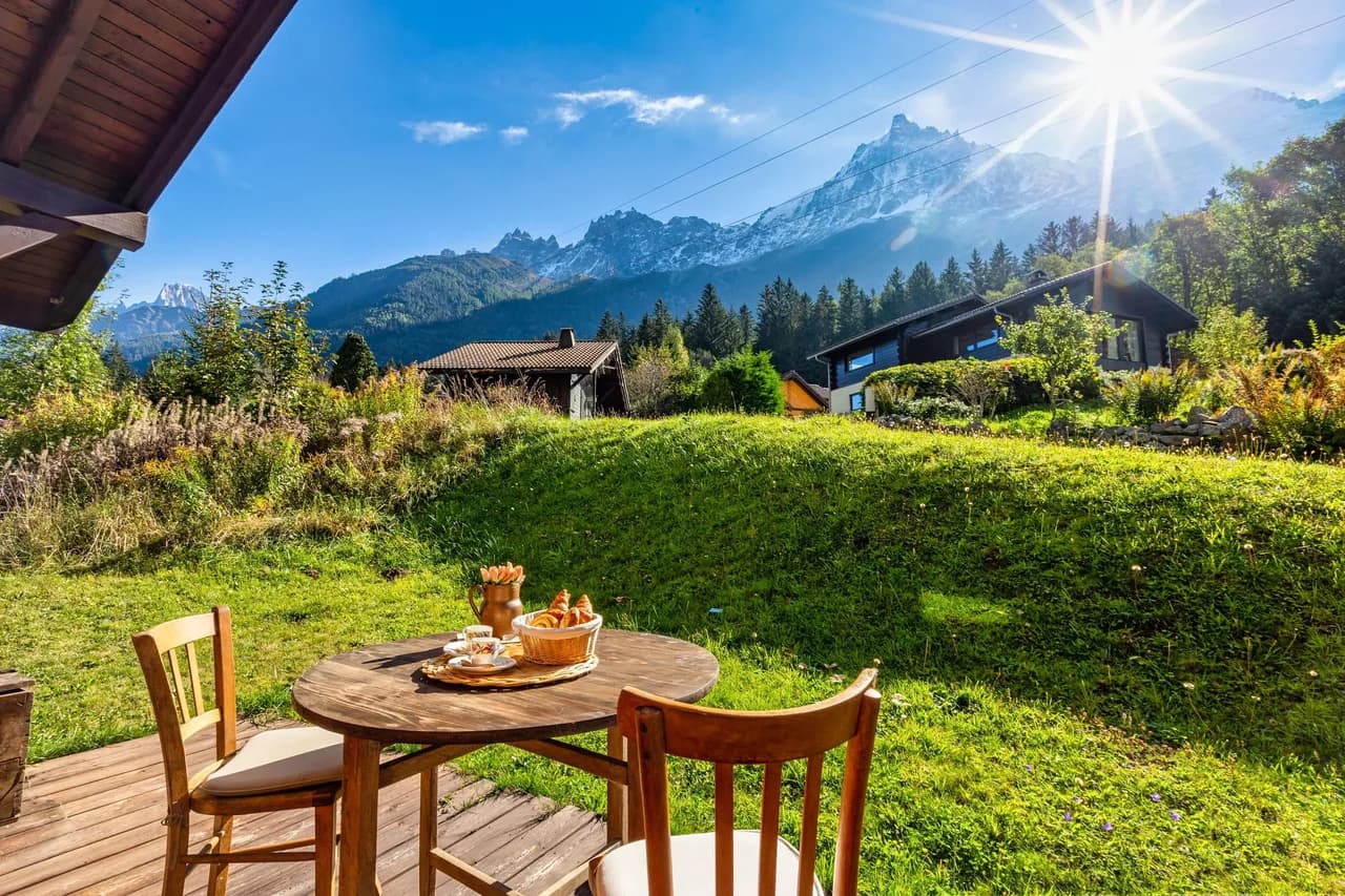 Chalet des Cristaux cosy alpine style for 5 photo 2
