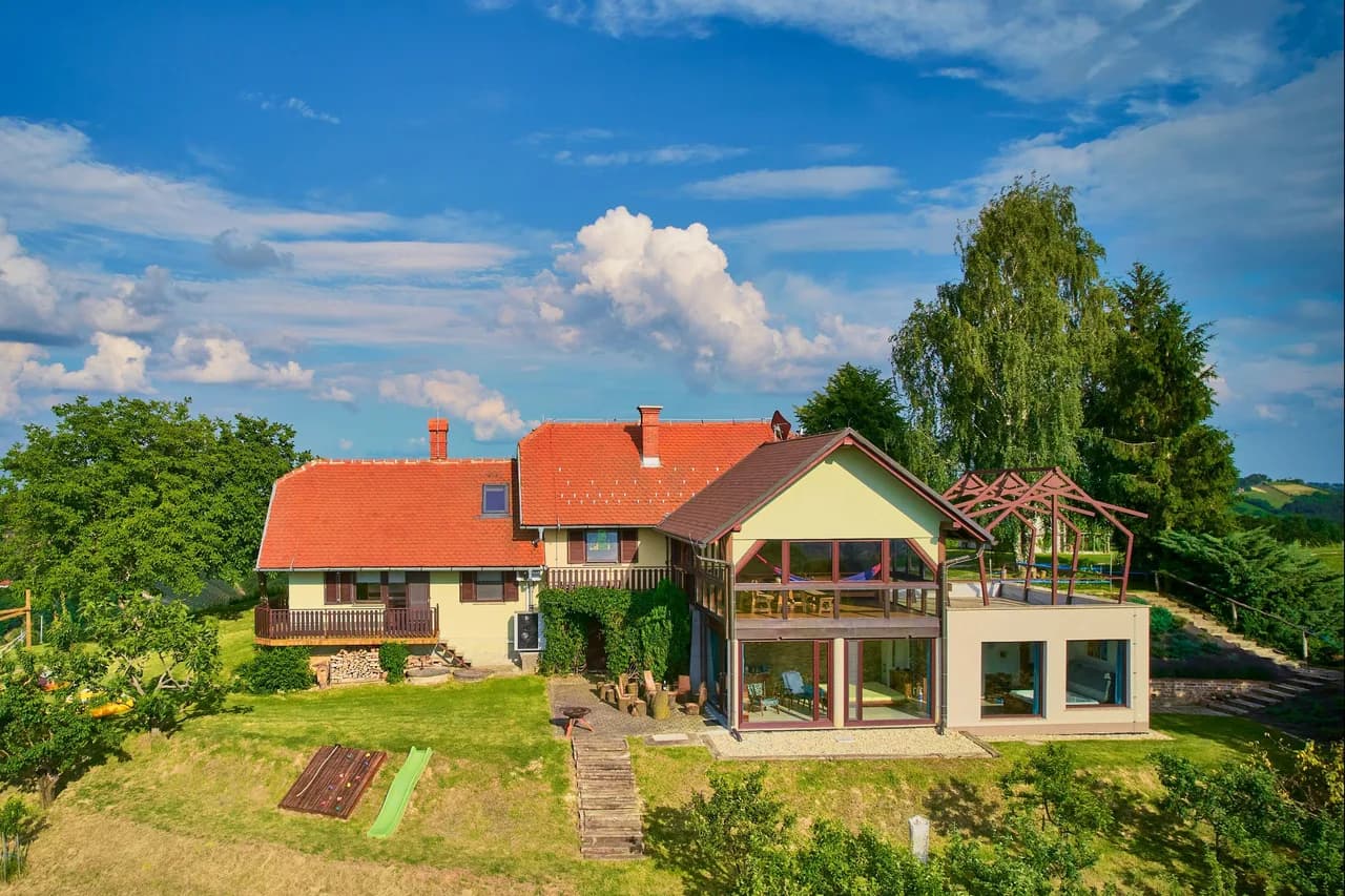 Panoramic View Vacation Home in Ljutomer photo 2