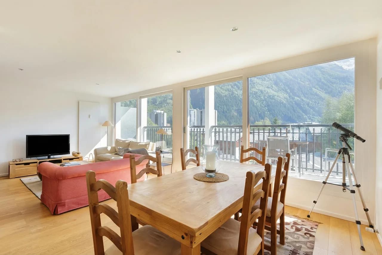 Balcony Apartment in Chamonix Mont-Blanc Region photo 3