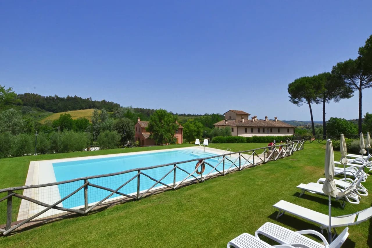 Elegant Two-Bedroom Apartment in Castelfiorentino photo 2