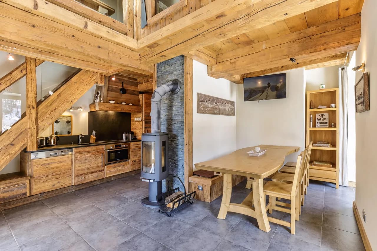 Apt Arsene 6 Chalet-Style Near Ski Sleeps 6 photo 3