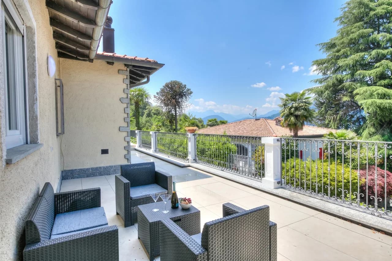 Hillside Villa with Panoramic Views in Lago Maggiore photo 5