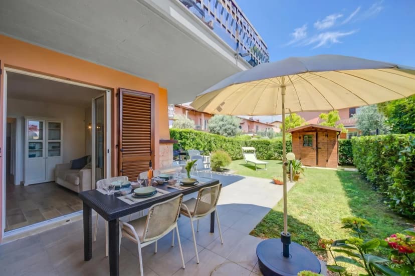 La Casa Accanto With Shared Pool