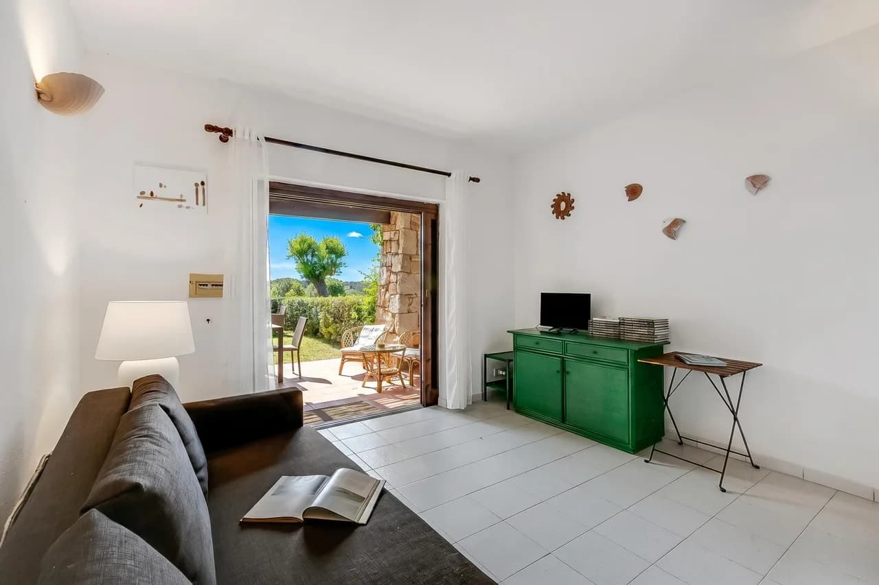 Coastal Apartment Near Beach in Porto San Paolo photo 3