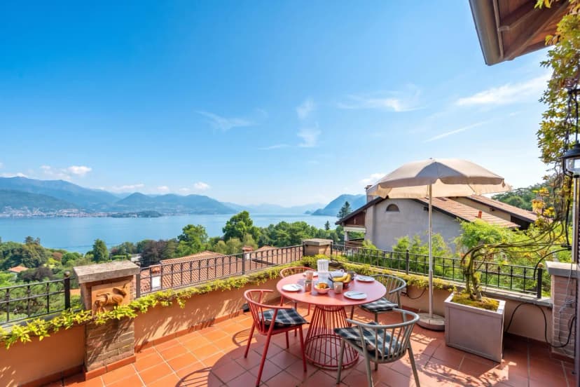Il Dipinto Sul Lago Stresa Center: Terrace and Garden