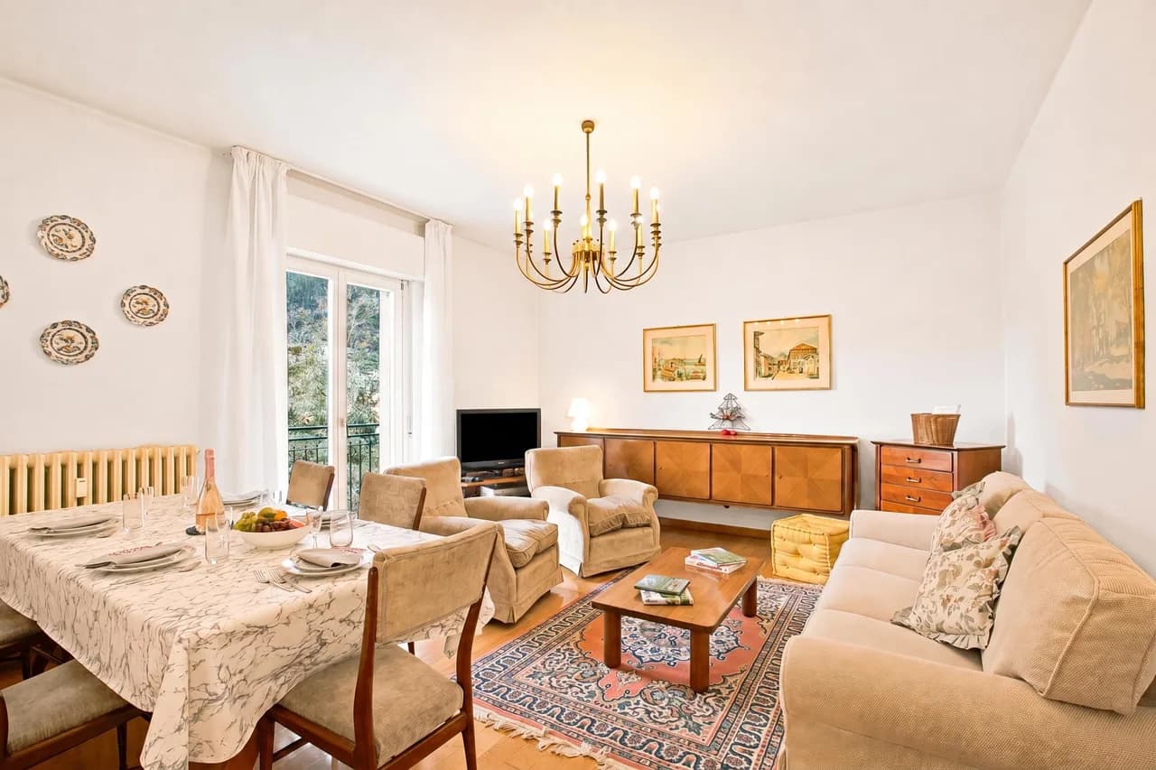 Scenic Lake-View Apartment in Riva del Garda photo 4