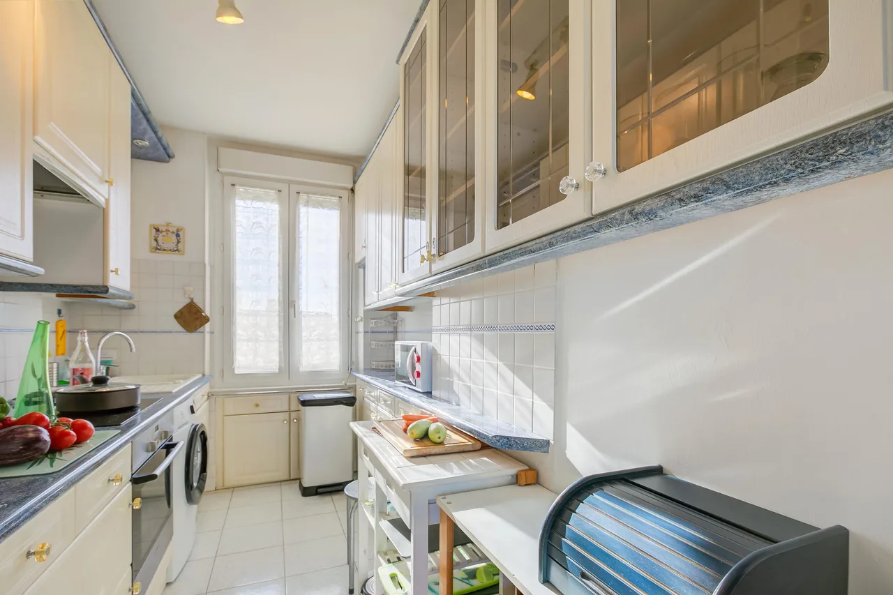 Sea And Mountain View Apartment in Antibes photo 3