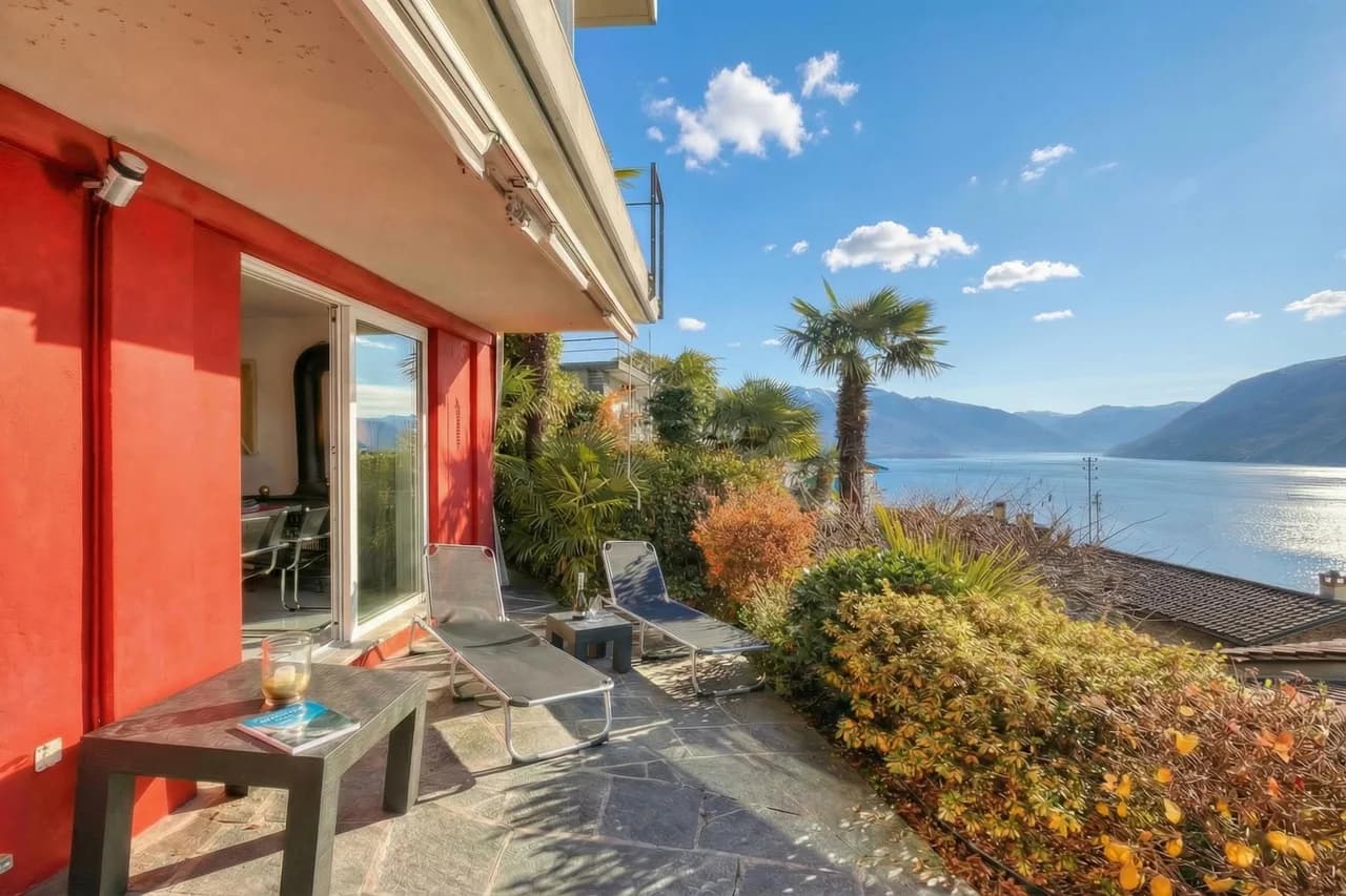 Lake View Apartment in Brissago, Ticino, Switzerland photo 2