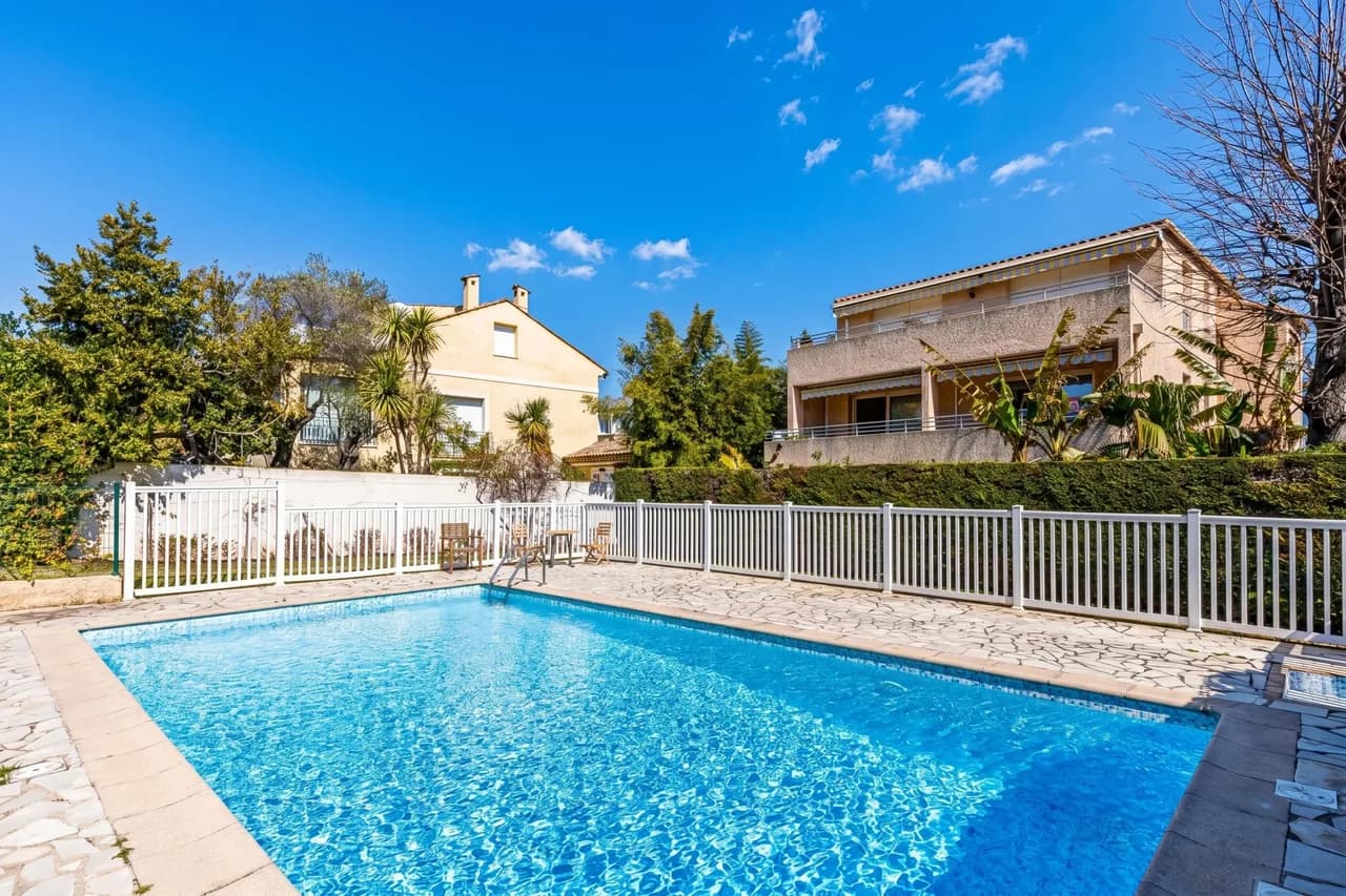 Charming Coastal Apartment in Provence Alpes Cote Dazur photo 2