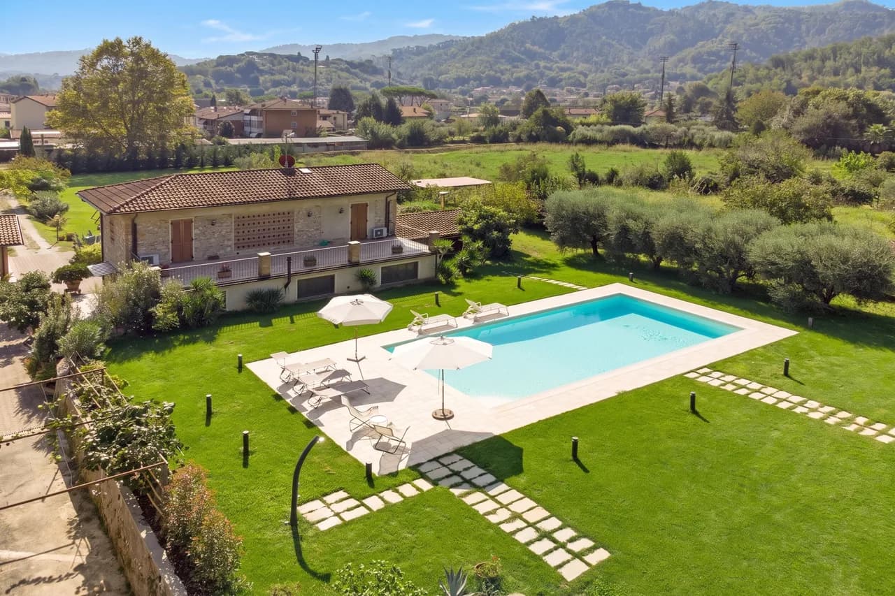 Charming Vacation Home in Camaiore Tuscany Italy