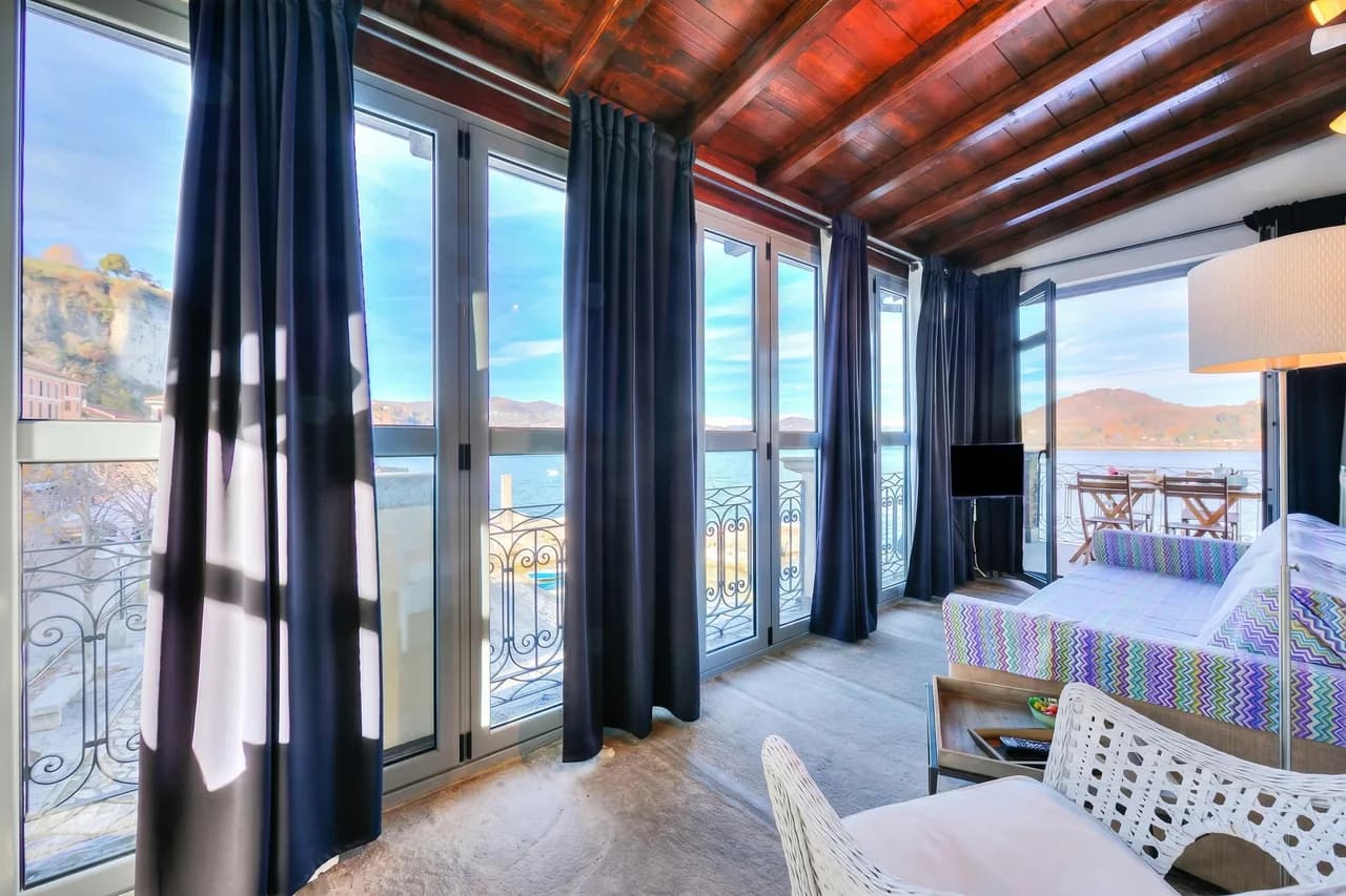 Waterfront Apartment in Arona, Italian Lakes photo 5