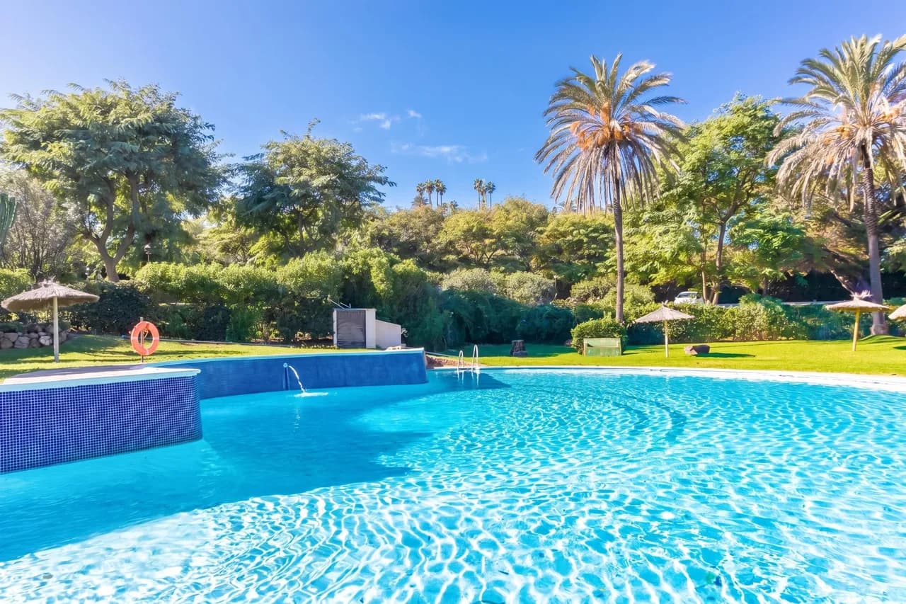 Coastal Retreat Townhome in Estepona photo 3