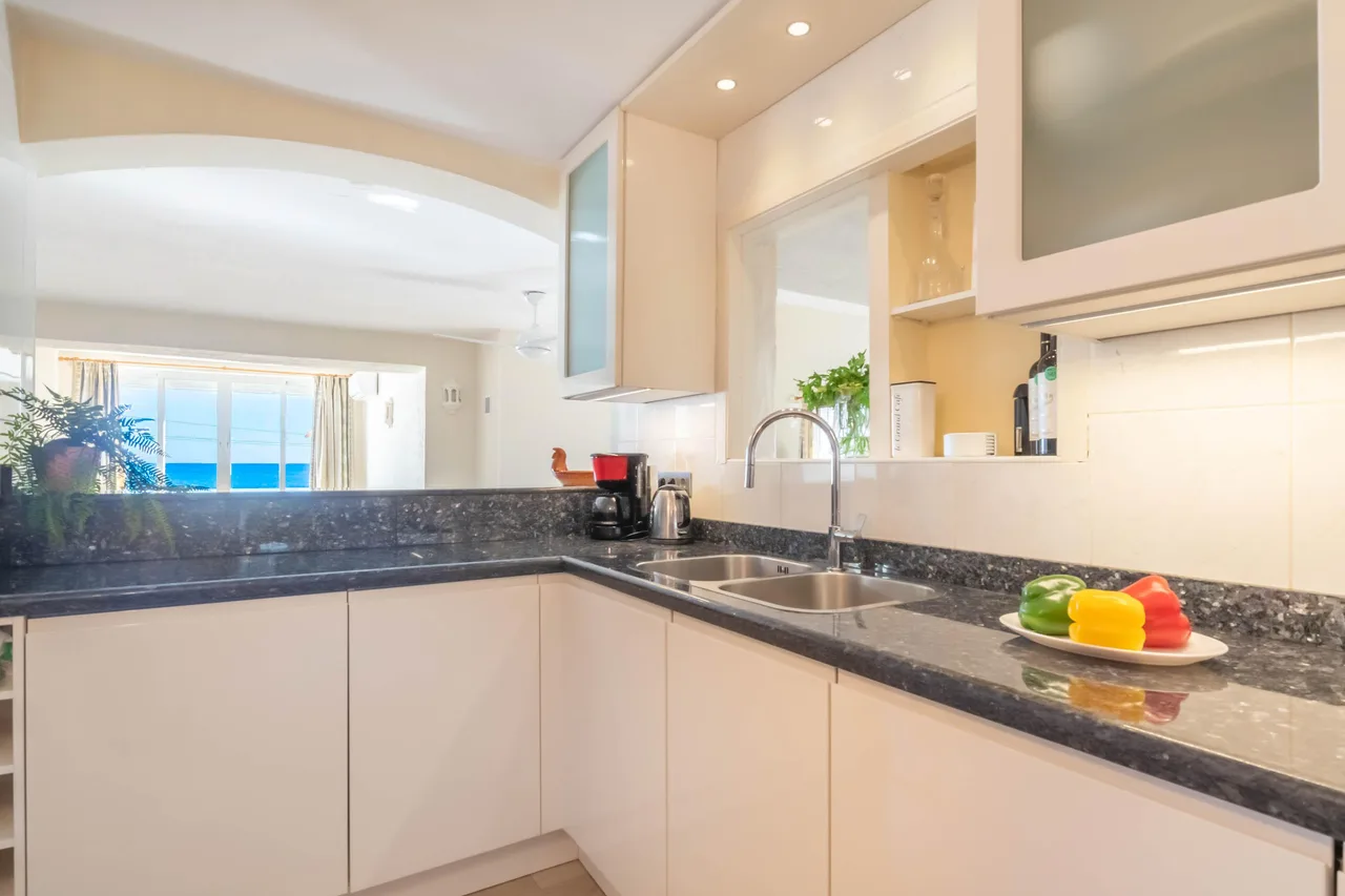 Coastal Retreat Townhome in Estepona photo 5