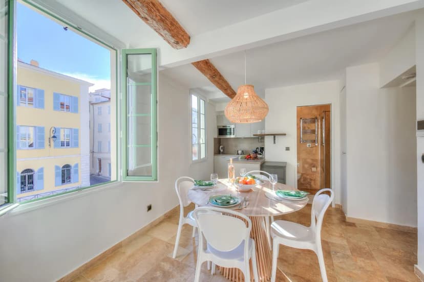 Appartement Angé 100m de la mer