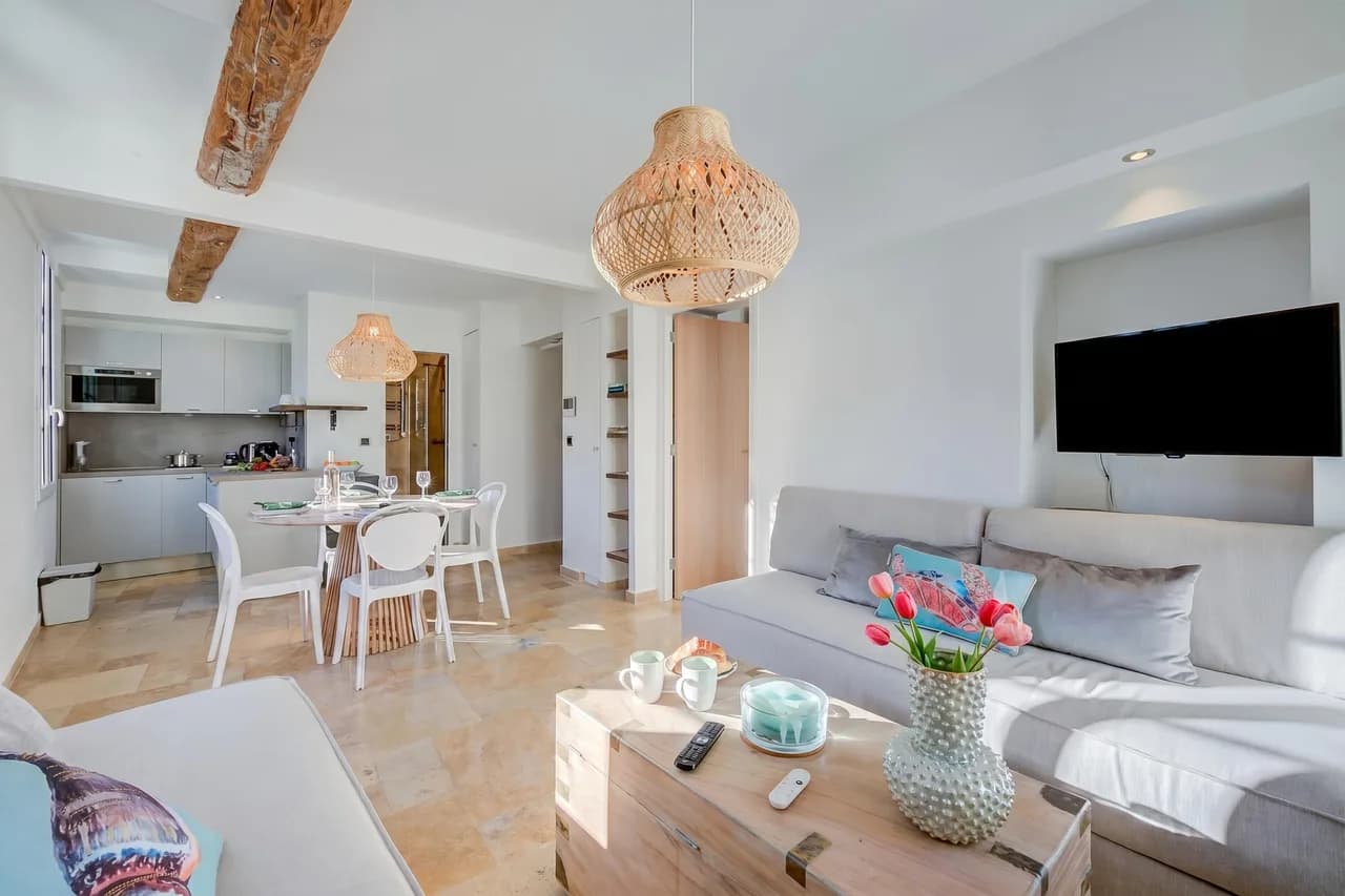 Beachside Apartment in Provence Alpes Cote Dazur photo 3