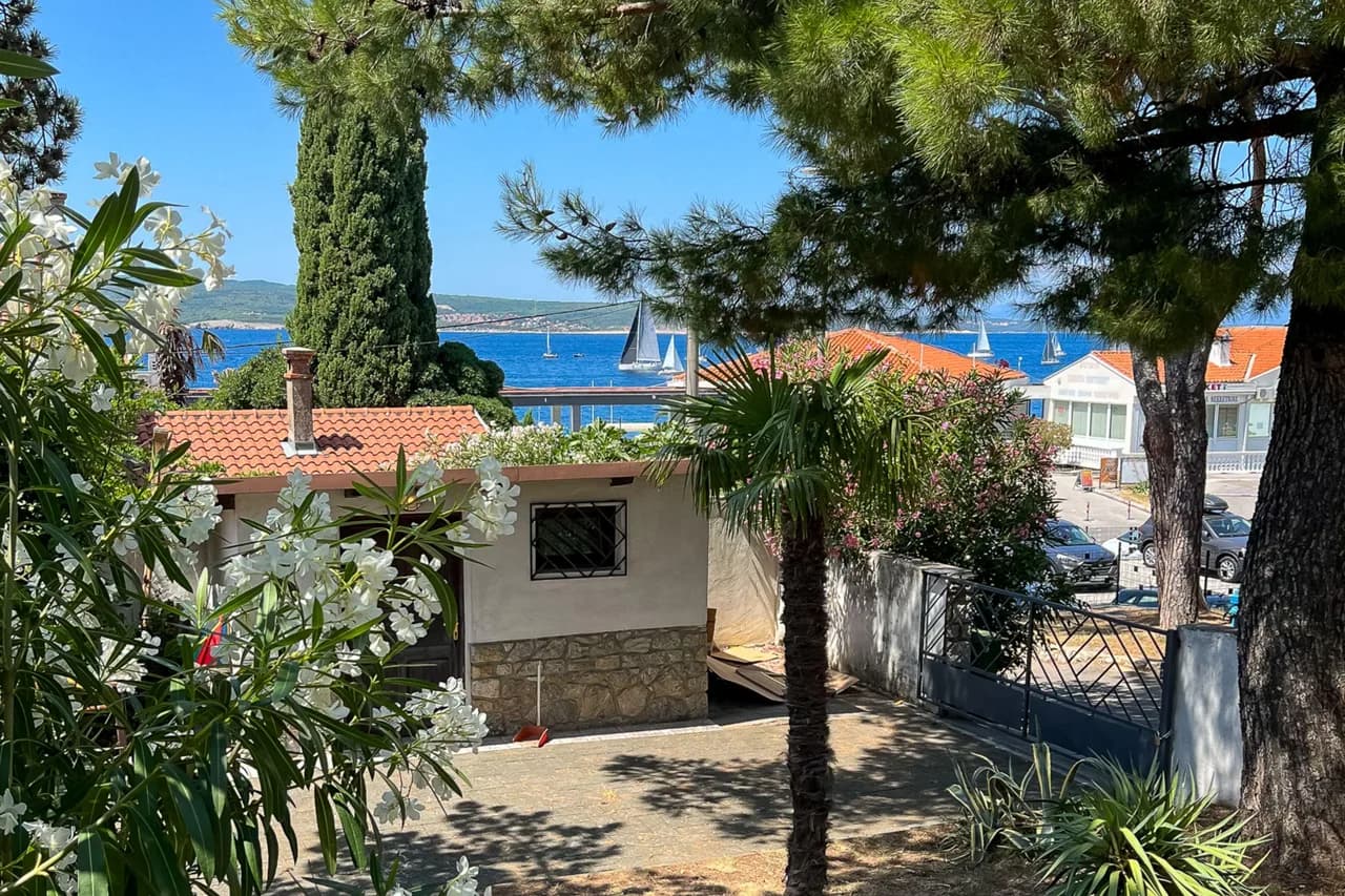 Seaside Vacation Home in Selce, Primorje-Gorski Kotar, Croatia photo 4