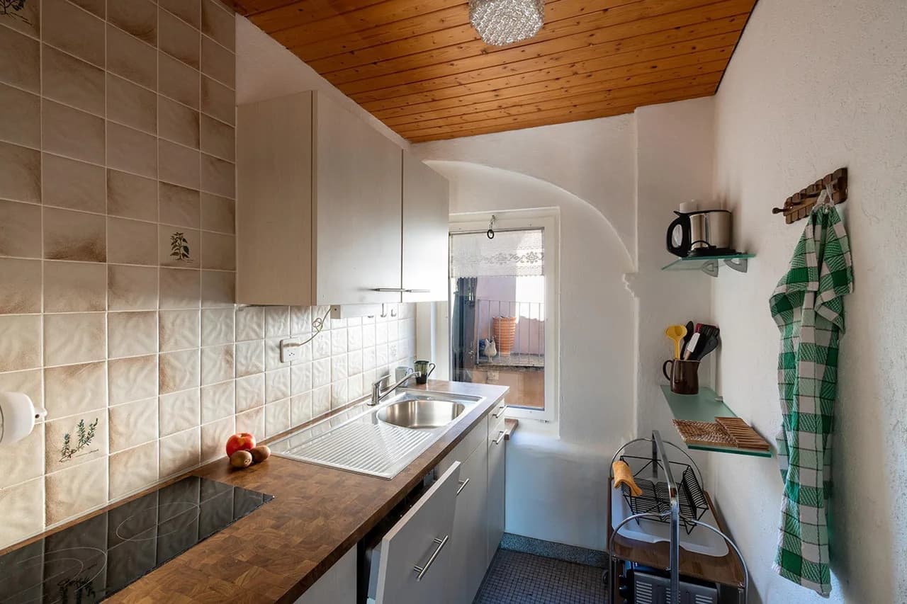 Lakeside Modern Apartment in Caslano, Ticino photo 3