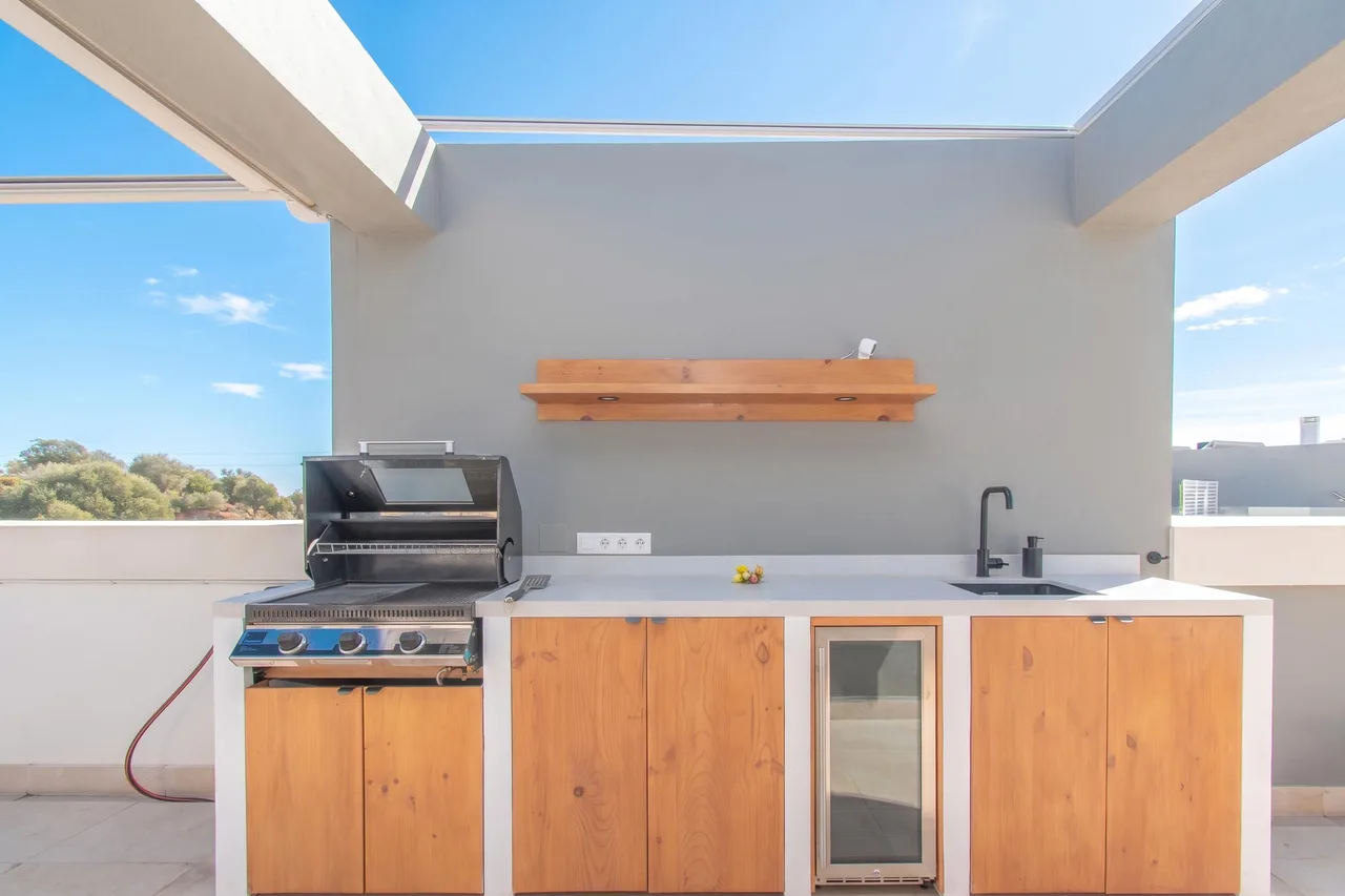 Beachfront Vacation Home in Mijas Costa photo 4