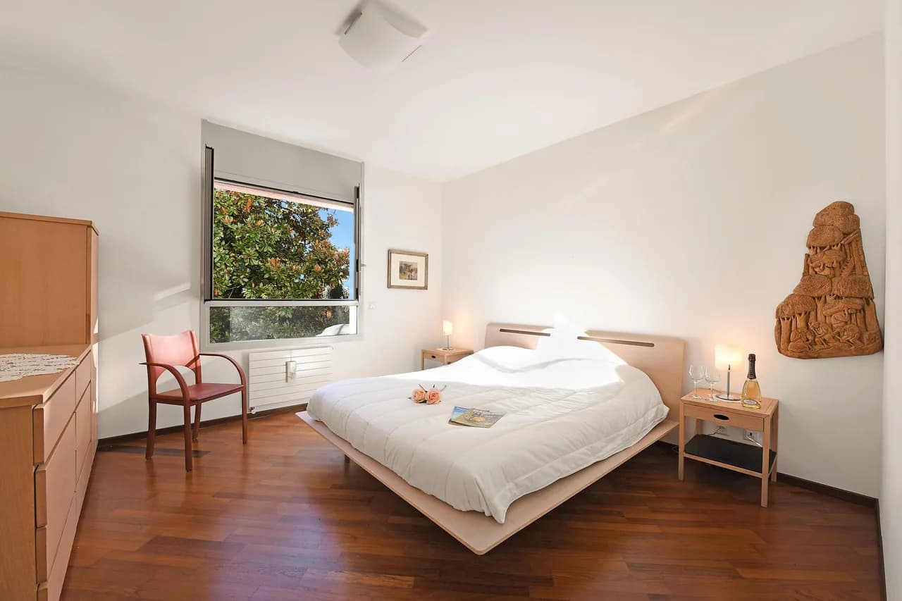Scenic Lake View Apartment in Lugano, Ticino photo 5