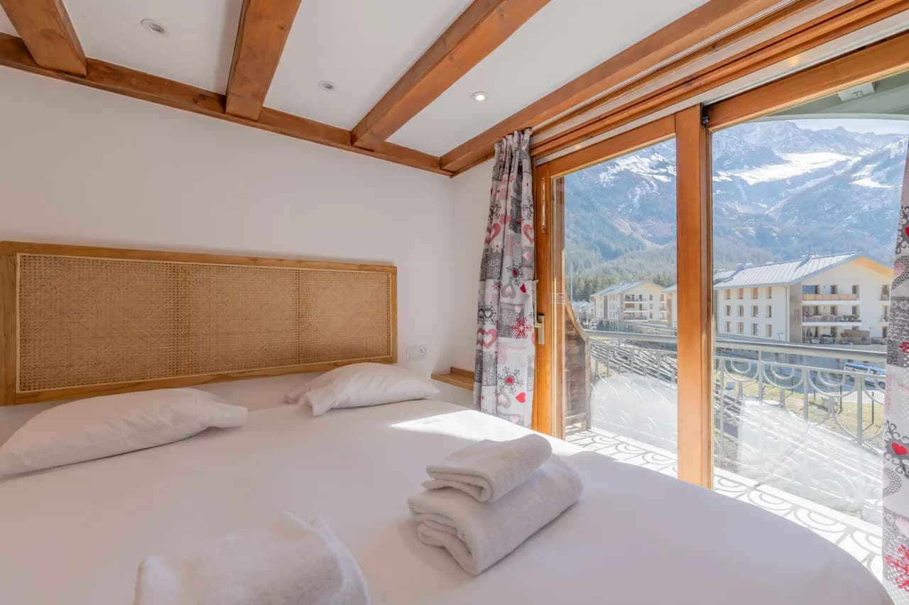 Mont-Blanc View Apartment in Argentière, Chamonix photo 5