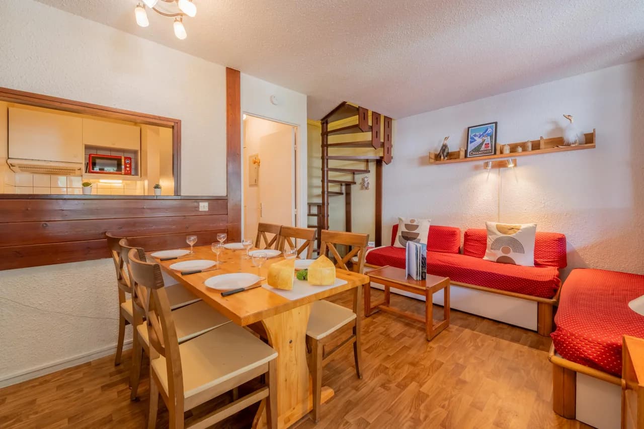 Cham Sud Jonquilles328 Family-Friendly 3BR with Balcony & Views photo 4