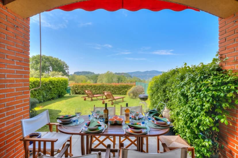 Miralago Lake View & Private Garden
