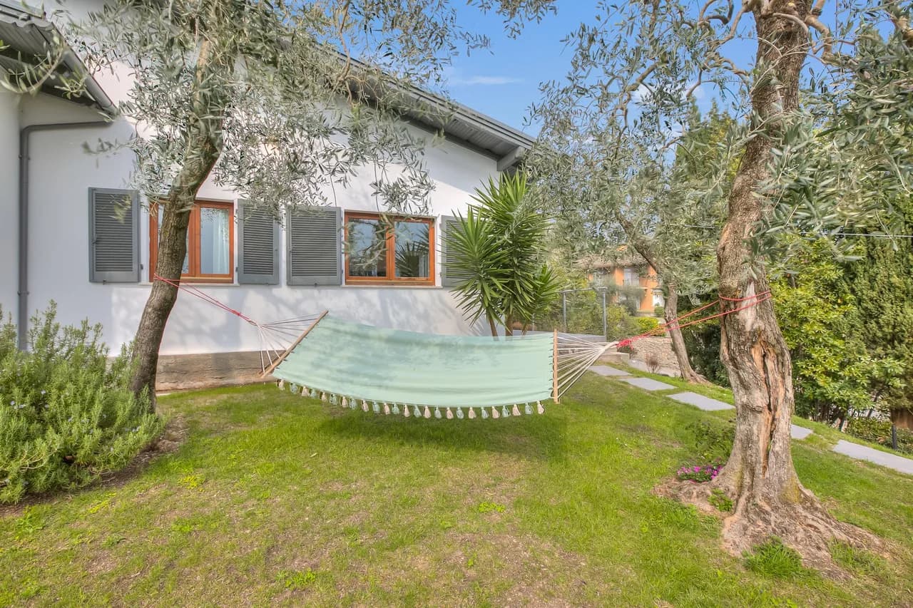 Private Garden Vacation Home in Limone Sul Garda photo 4