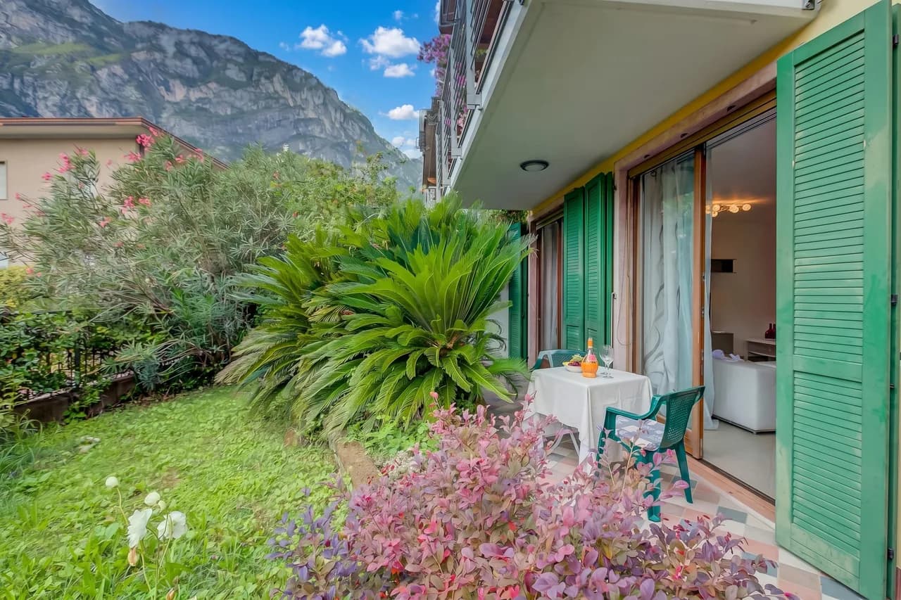 Lakeside Villa in Riva del Garda photo 2